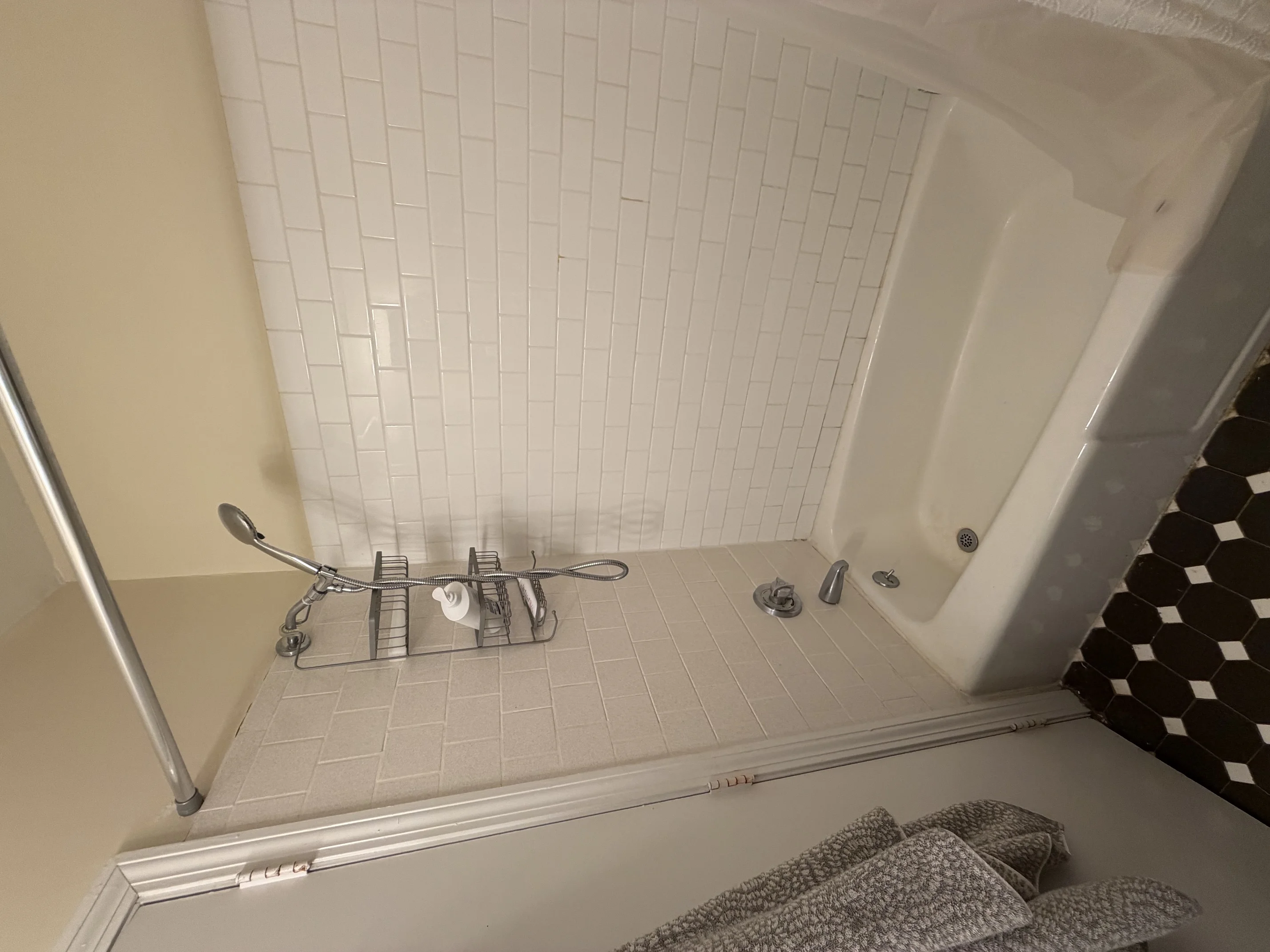 1 bed, 1 bath apartment for rent at 11 Russell St Unit 3, Beacon Hill — photo 7 of 10