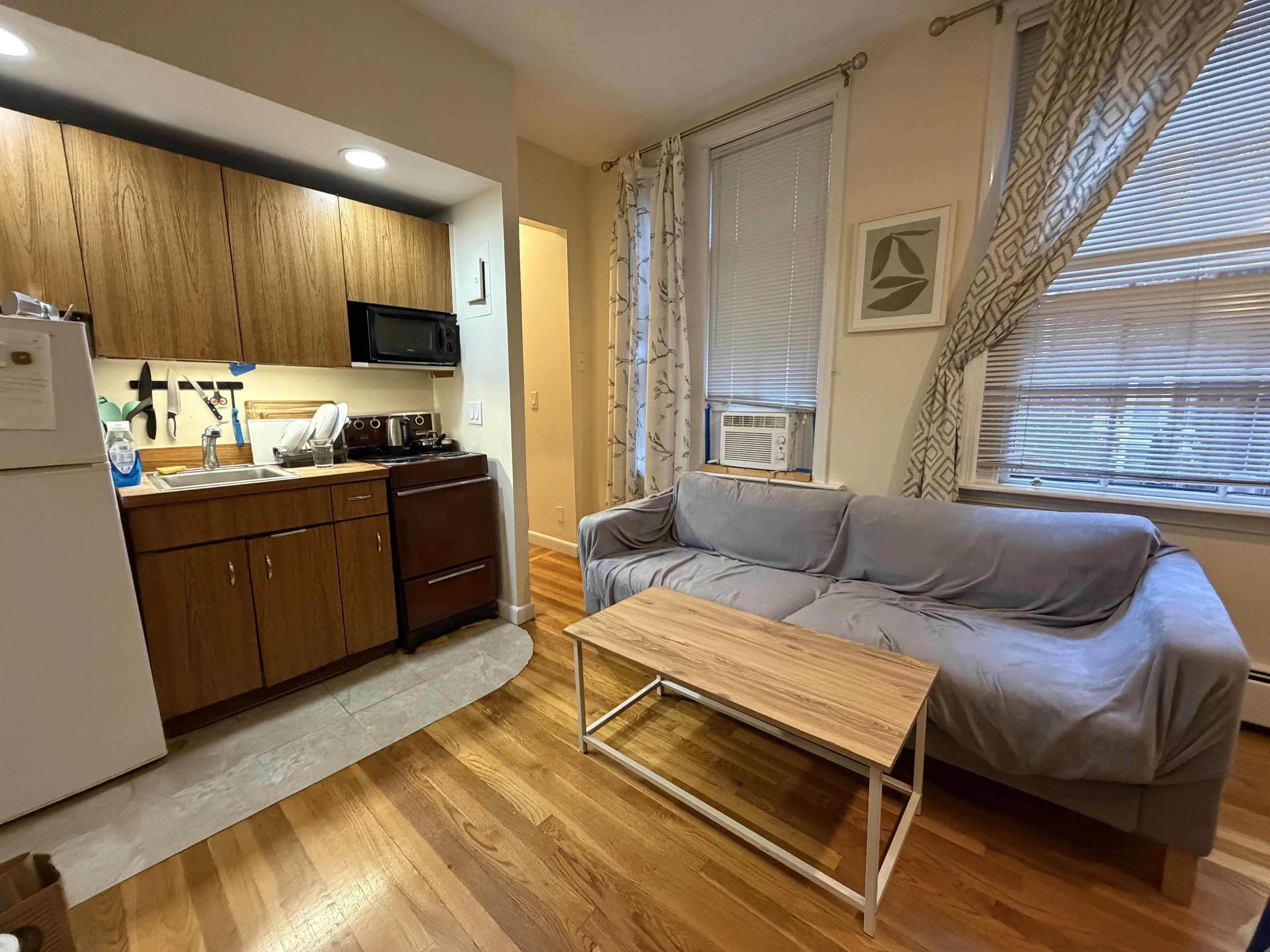 1 bed, 1 bath apartment for rent at 11 Russell St Unit 3, Beacon Hill — photo 4 of 10
