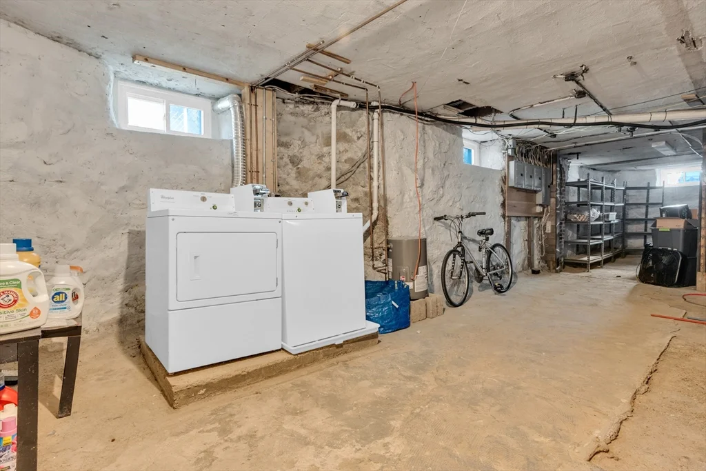 3 bed, 1 bath apartment for rent at 11 Spalding St Unit U-3, Jamaica Plain — photo 12 of 14