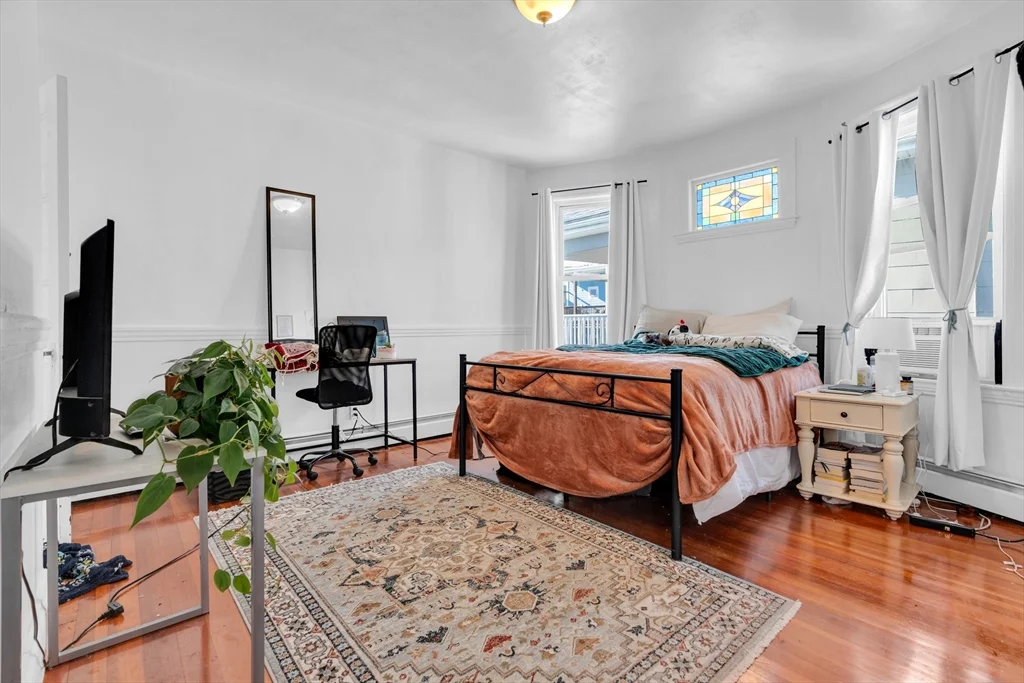 3 bed, 1 bath apartment for rent at 11 Spalding St Unit U-3, Jamaica Plain — photo 6 of 14
