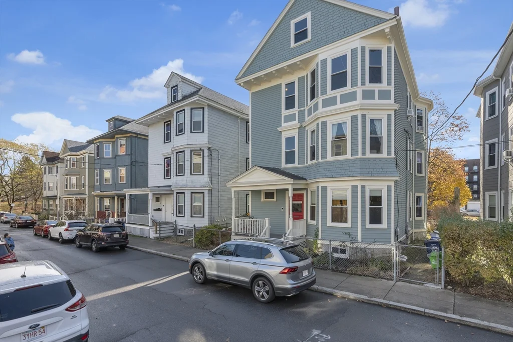 3 bed, 1 bath apartment for rent at 11 Spalding St Unit U-3, Jamaica Plain — photo 13 of 14