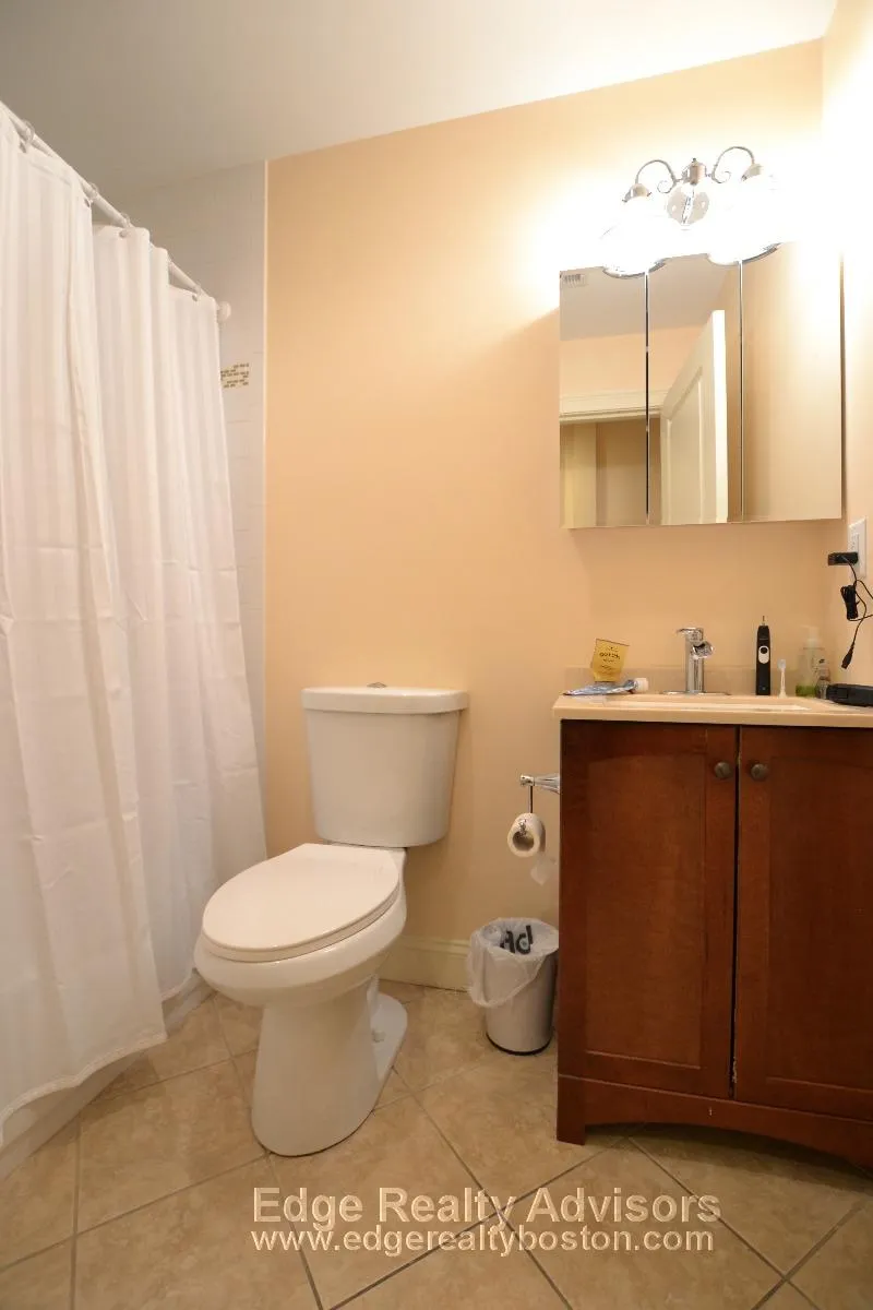 3 bed, 2 bath apartment for rent at 11 Sparhawk St Unit 3, Oak Square — photo 9 of 11