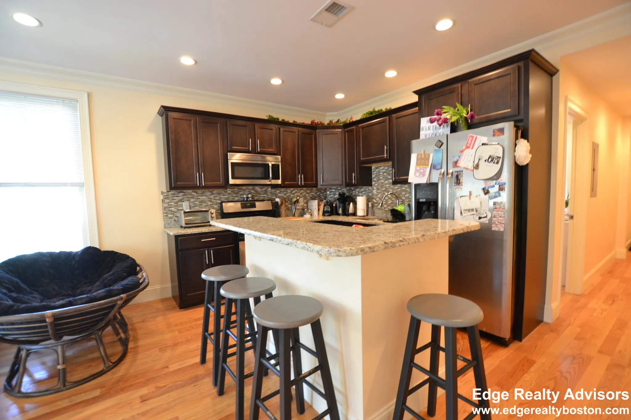 4 bed, 2 bath apartment for rent at 11 Sparhawk St Unit 4, Oak Square — photo 3 of 12