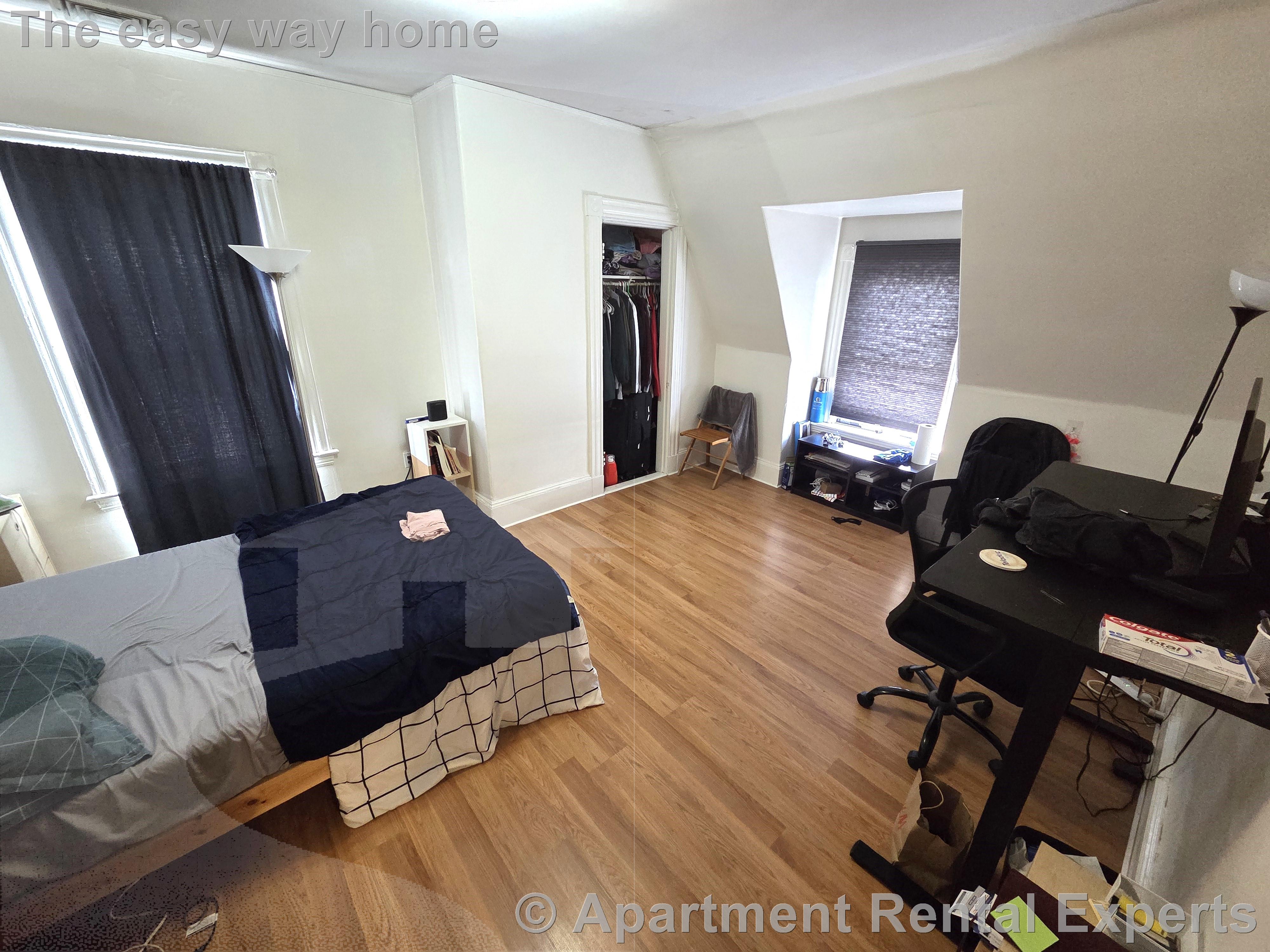 3 bed, 1 bath apartment for rent at 11 St Paul St Unit 3, Central Square