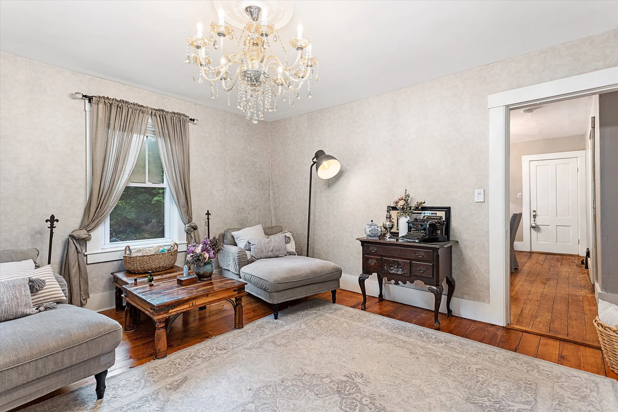4 bed, 2 bath apartment for rent at 11 State St, Westborough — photo 4 of 26