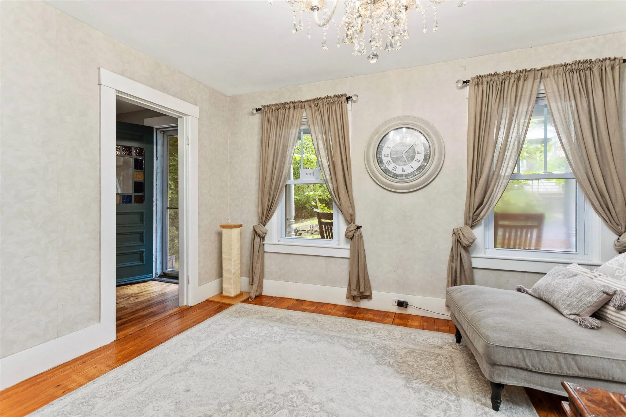 4 bed, 2 bath apartment for rent at 11 State St, Westborough — photo 3 of 26