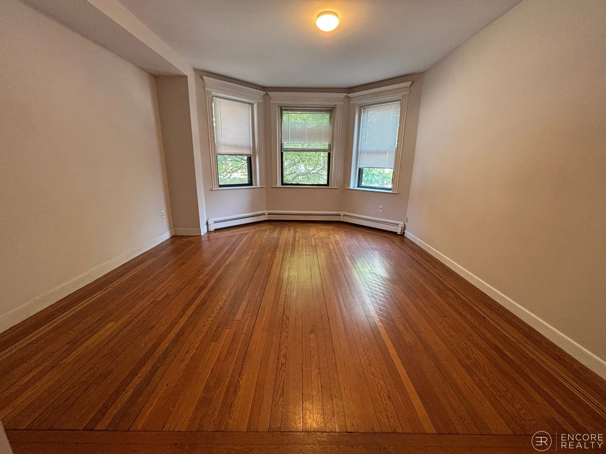 2 bed, 1 bath apartment for rent at 11 Stearns Rd Unit 1, Coolidge Corner — photo 1 of 11