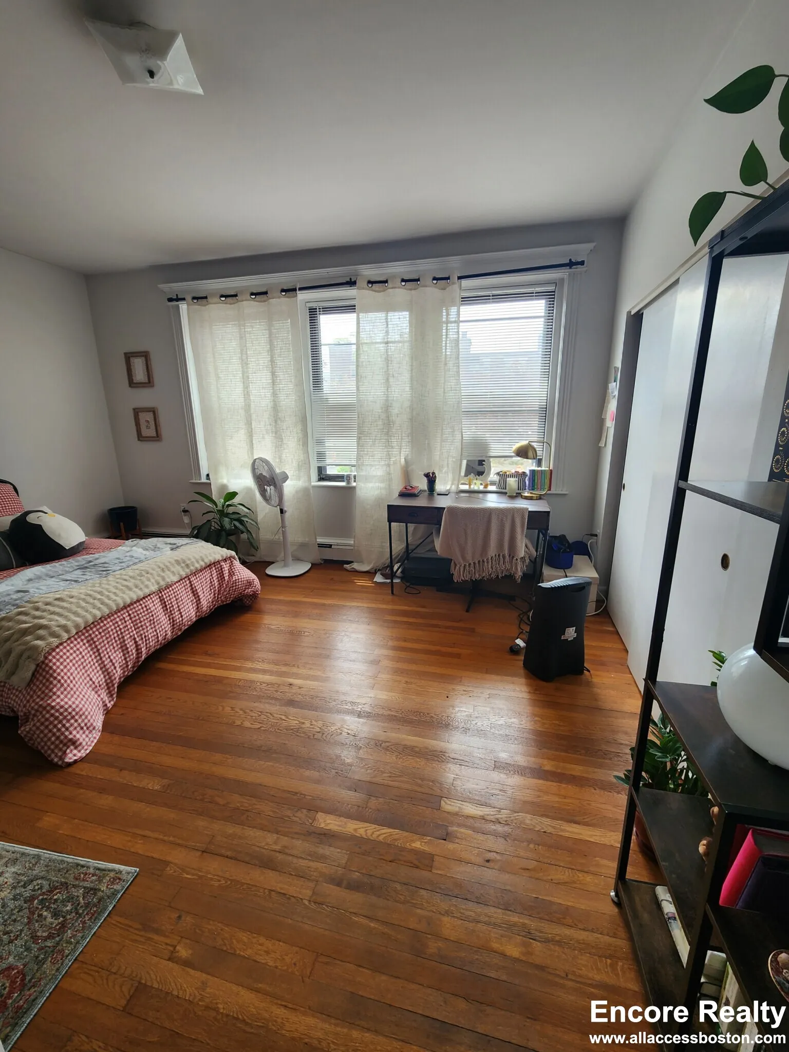 3 bed, 1.5 bath apartment for rent at 11 Stearns Rd Unit 4, Coolidge Corner — photo 11 of 22