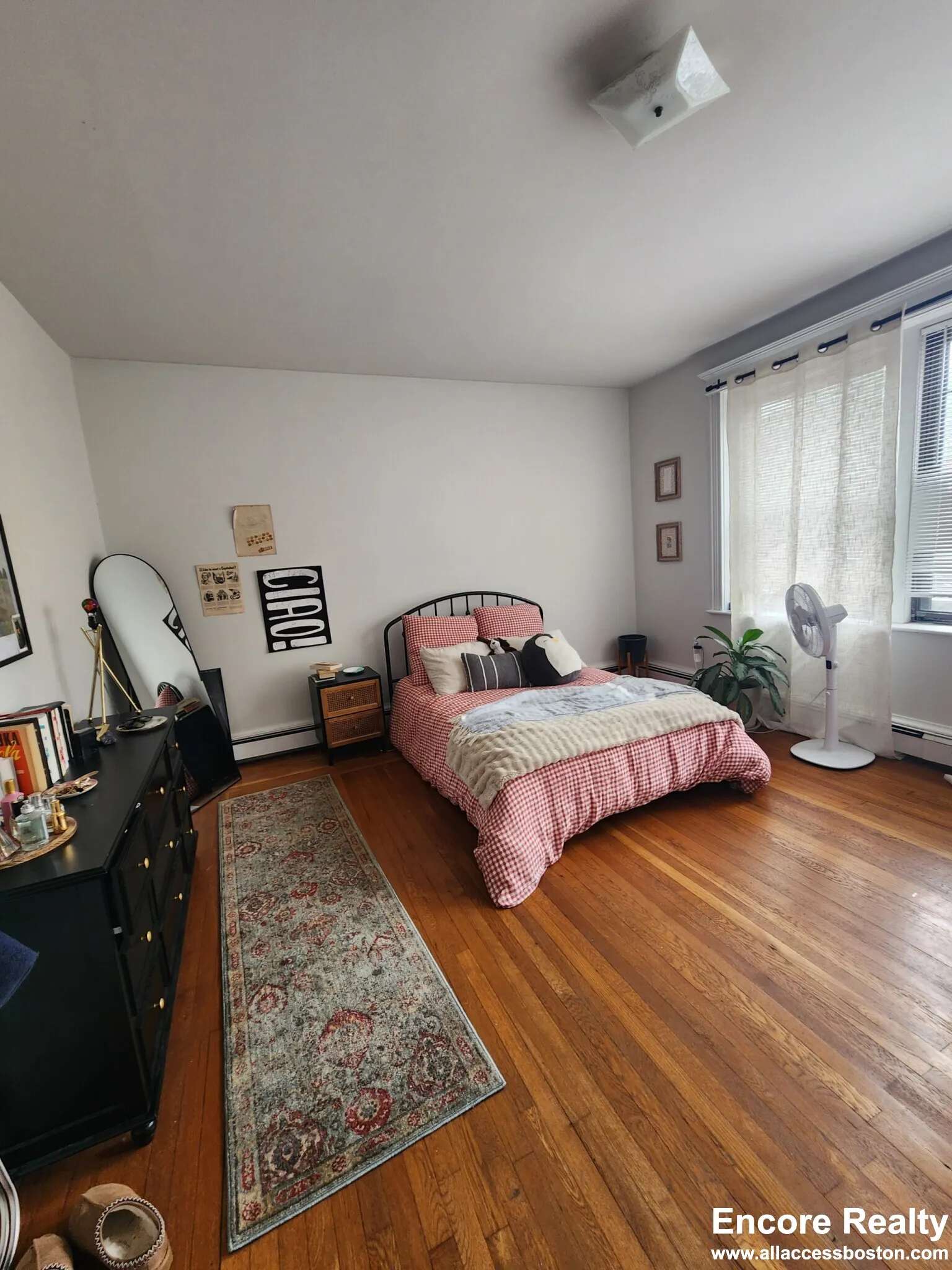 3 bed, 1.5 bath apartment for rent at 11 Stearns Rd Unit 4, Coolidge Corner — photo 10 of 22