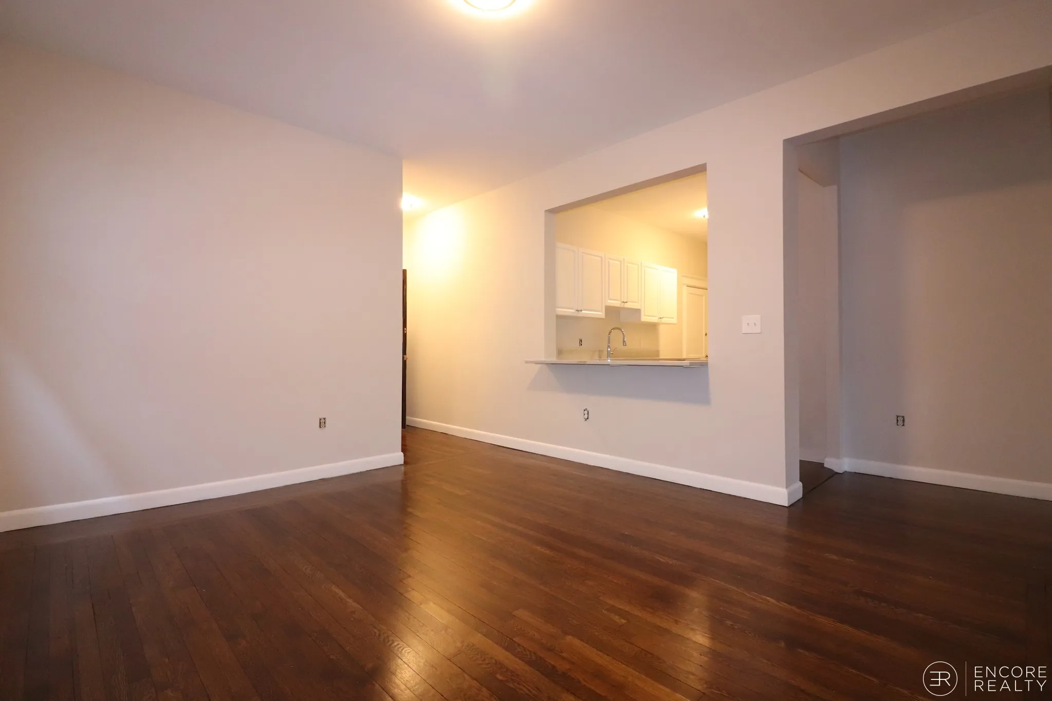 3 bed, 2 bath apartment for rent at 11 Stearns Rd Unit 6, Coolidge Corner — photo 3 of 13