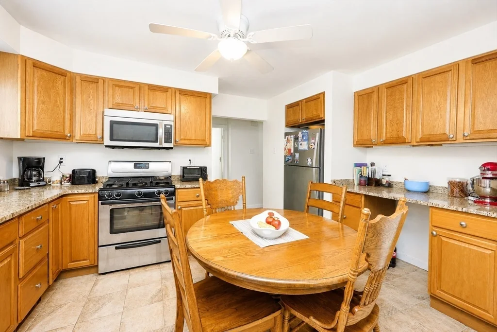 1 bed, 1 bath apartment for rent at 11 Sterling Park Unit 1R, East Braintree — photo 2 of 20