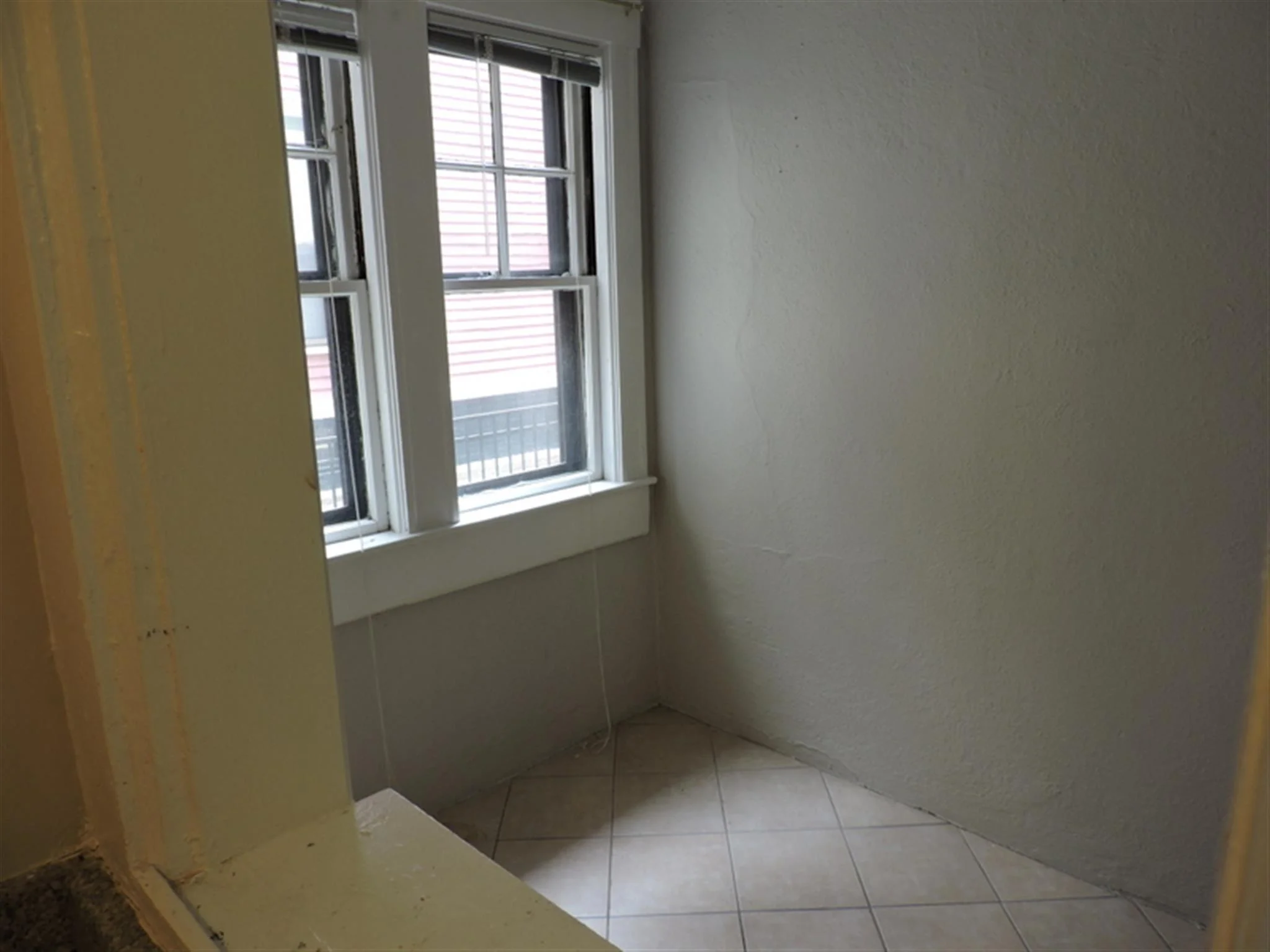 2 bed, 1 bath apartment for rent at 11 Story St Unit 3, Harvard Square — photo 7 of 11