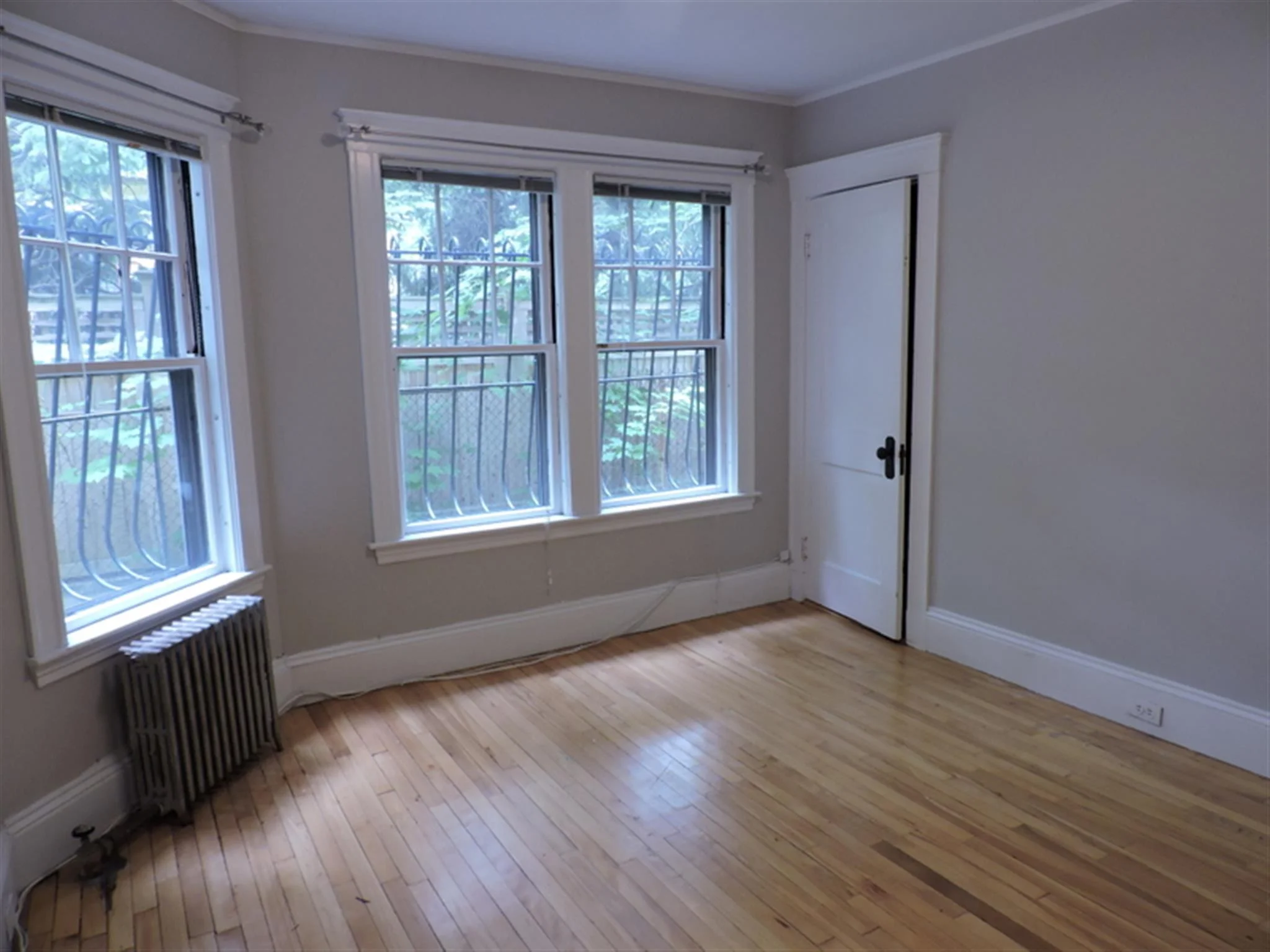 2 bed, 1 bath apartment for rent at 11 Story St Unit 3, Harvard Square — photo 4 of 11