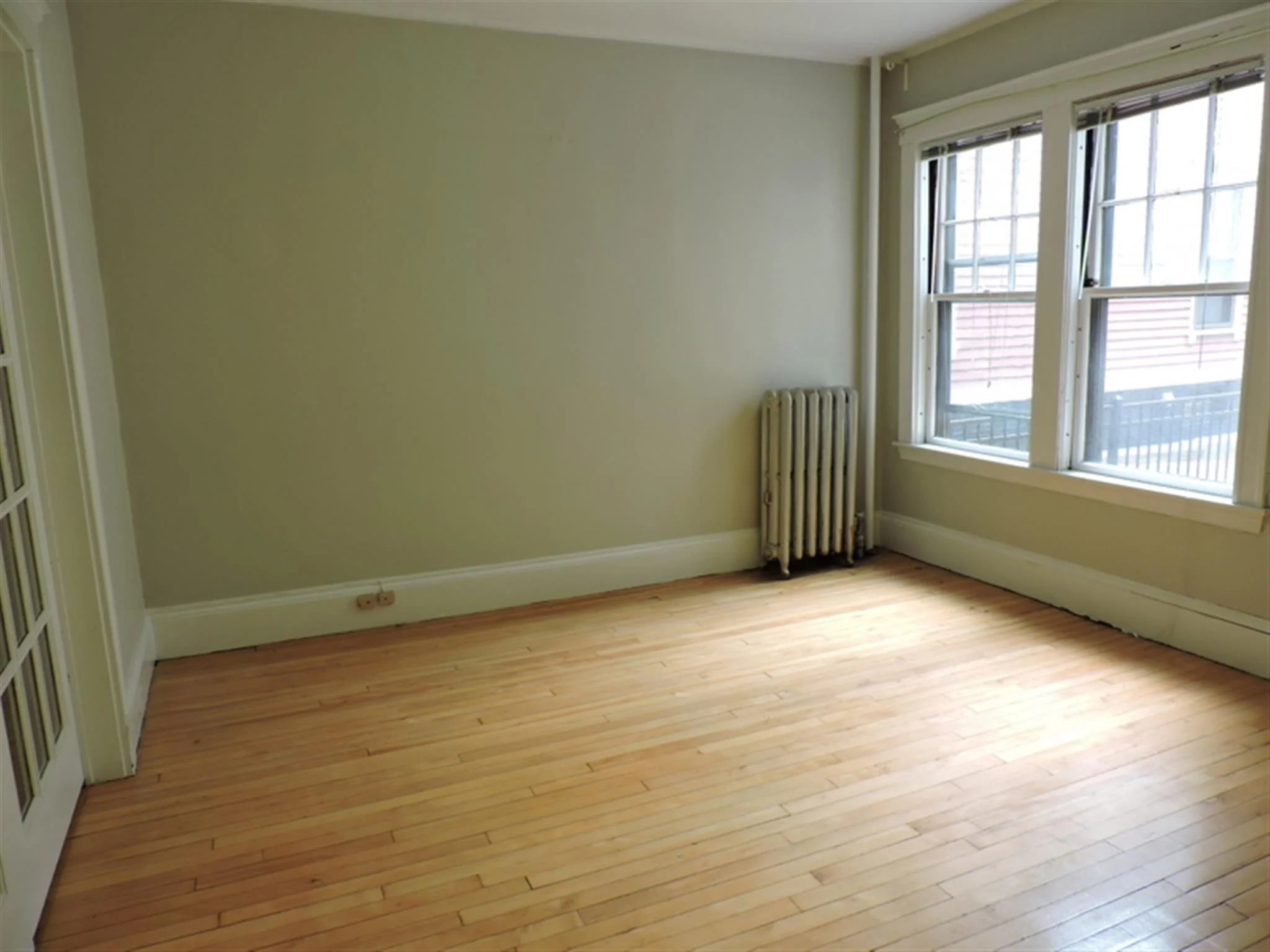 2 bed, 1 bath apartment for rent at 11 Story St Unit 3, Harvard Square — photo 2 of 11