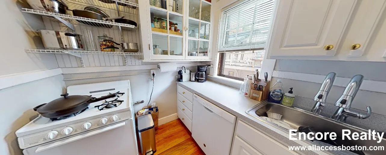 1 bed, 1 bath apartment for rent at 11 Story St Unit 302, Harvard Square — photo 3 of 5