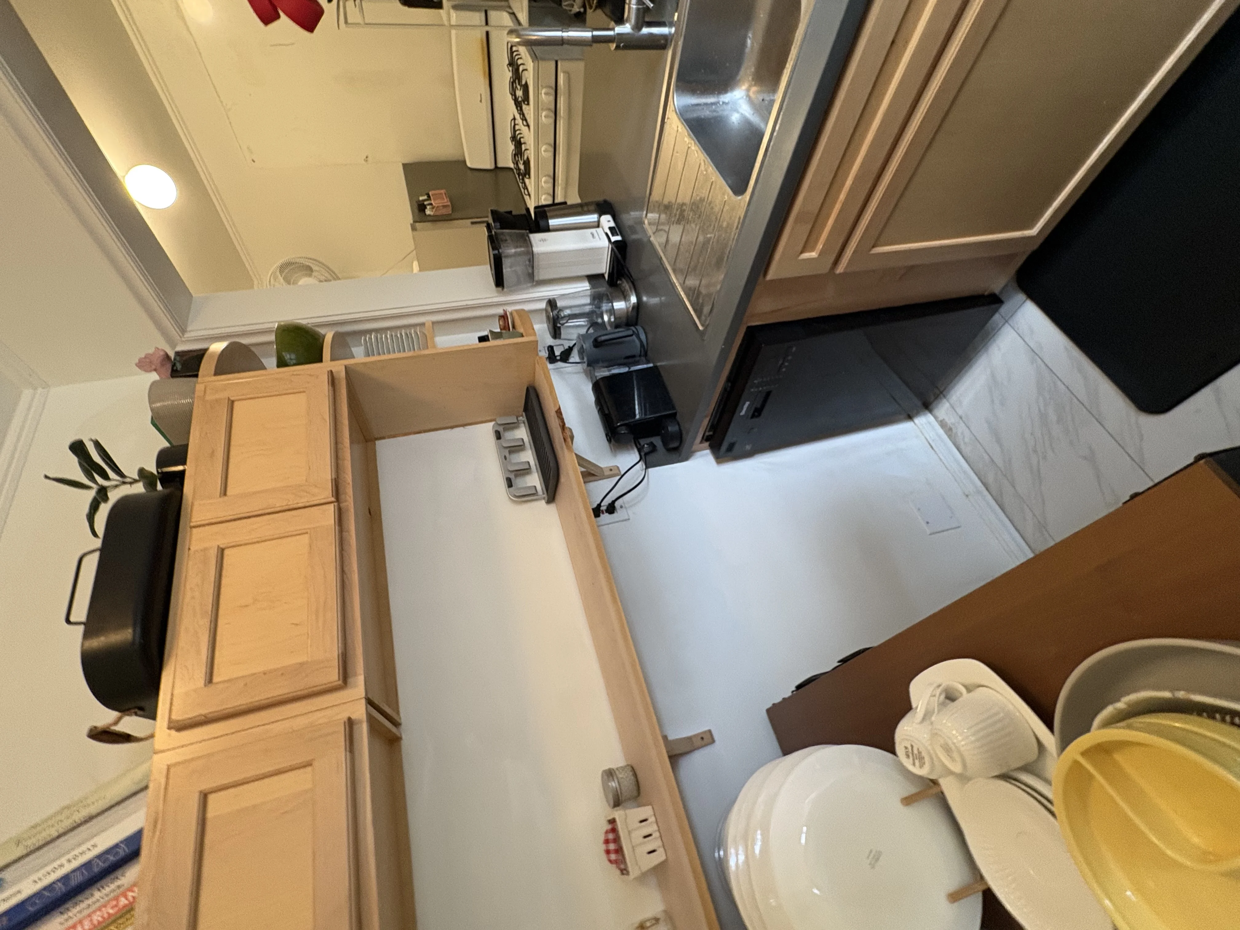 2 bed, 1 bath apartment for rent at 11 Story St Unit 33, Harvard Square — photo 2 of 21