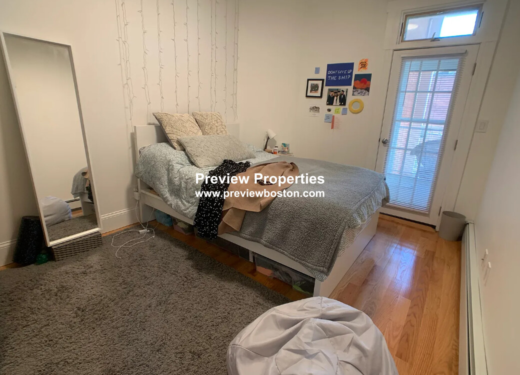 3 bed, 1 bath apartment for rent at 11 Strathmore Rd Unit 3, Brookline — photo 14 of 14