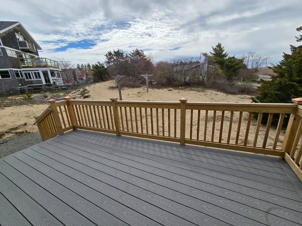 3 bed, 1 bath apartment for rent at 11 Sunset Dr Unit WINTER, Plum Island — photo 10 of 15