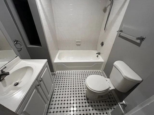 3 bed, 1 bath apartment for rent at 11 Sunset St Unit 1, Coolidge Corner — photo 13 of 18