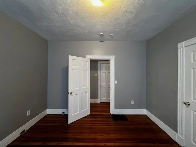 3 bed, 1 bath apartment for rent at 11 Sunset St Unit 1, Coolidge Corner — photo 16 of 18