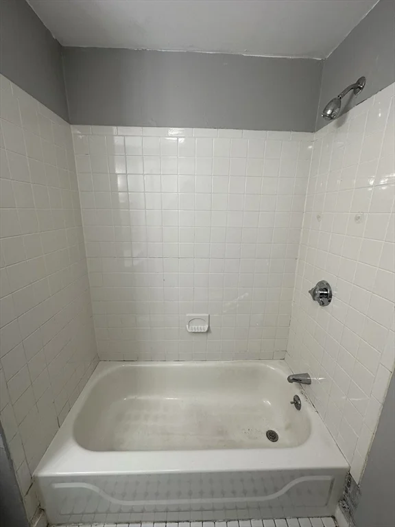3 bed, 1 bath apartment for rent at 11 Sunset St Unit 2, Mission Hill — photo 9 of 26