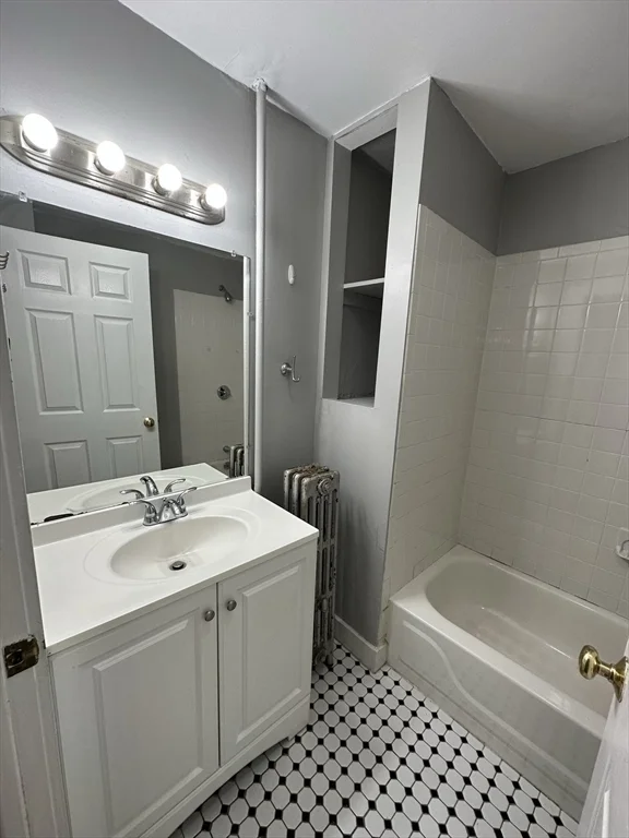 3 bed, 1 bath apartment for rent at 11 Sunset St Unit 2, Mission Hill — photo 6 of 26