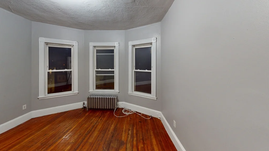 3 bed, 1 bath apartment for rent at 11 Sunset St Unit 3, Mission Hill — photo 11 of 12