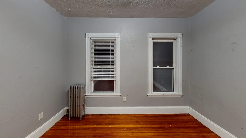 3 bed, 1 bath apartment for rent at 11 Sunset St Unit 3, Mission Hill — photo 10 of 12