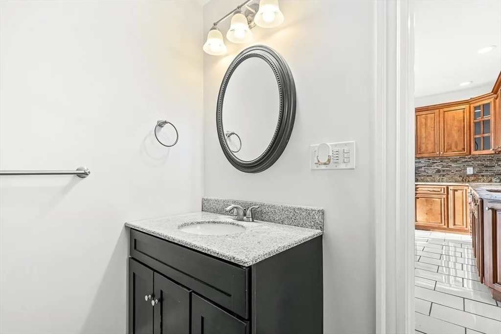 2 bed, 2 bath apartment for rent at 11 Symonds St Unit 2, Salem — photo 10 of 28