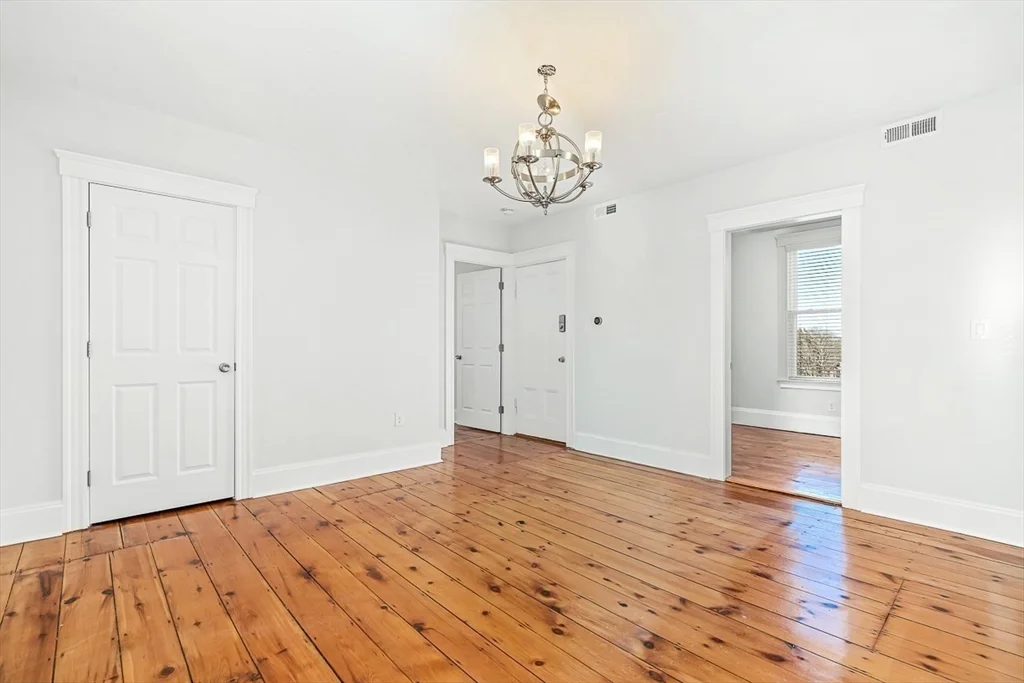 2 bed, 2 bath apartment for rent at 11 Symonds St Unit 2, Salem — photo 15 of 28