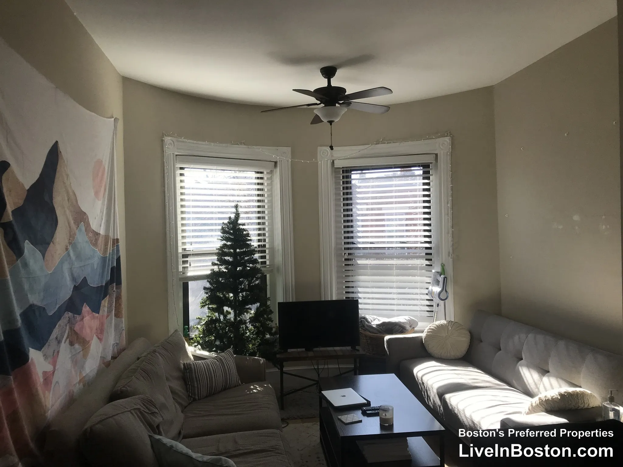 3 bed, 1 bath apartment for rent at 11 Symphony Rd Unit 3, Fenway — photo 2 of 8
