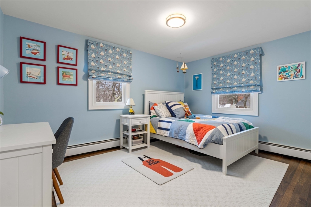 4 bed, 3 bath apartment for rent at 11 Taft St Unit 1, Marblehead — photo 18 of 31