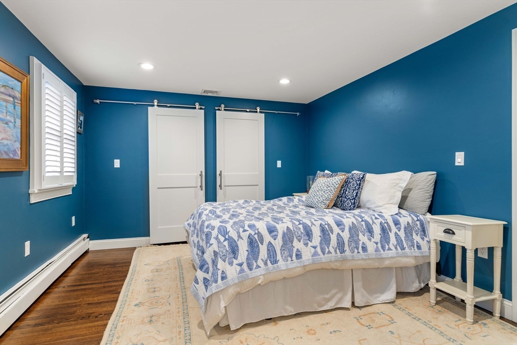 4 bed, 3 bath apartment for rent at 11 Taft St Unit 1, Marblehead — photo 13 of 31