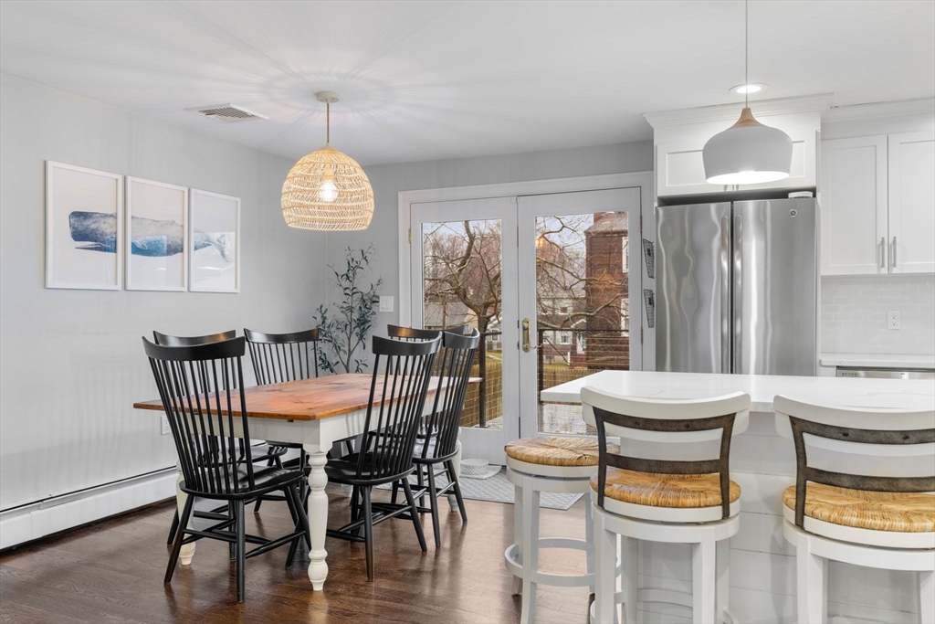 4 bed, 3 bath apartment for rent at 11 Taft St Unit 1, Marblehead — photo 11 of 31