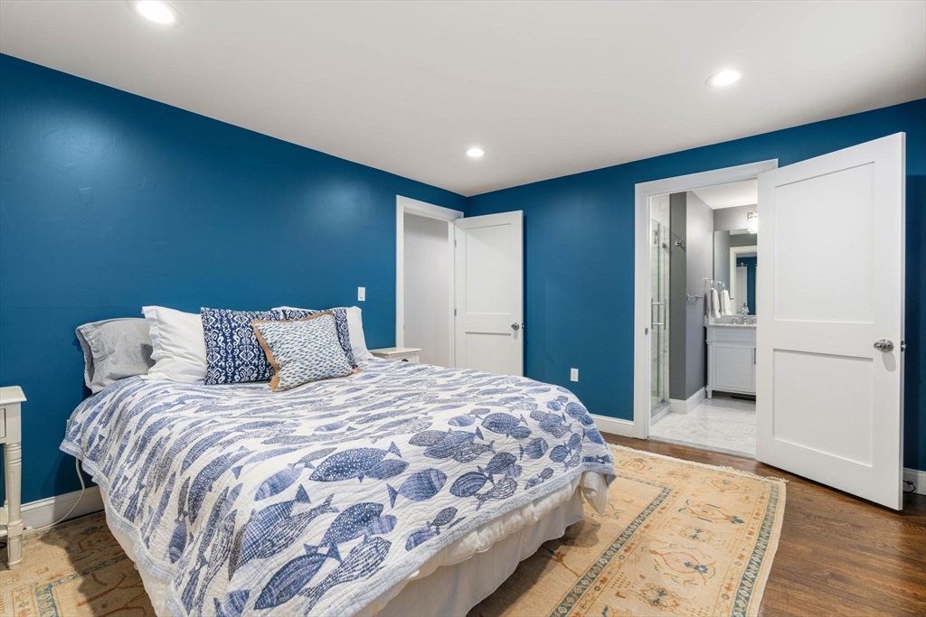 4 bed, 3 bath apartment for rent at 11 Taft St Unit 1, Marblehead — photo 14 of 31