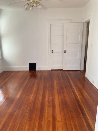 3 bed, 1 bath apartment for rent at 11 Taft St Unit 2, Dorchester — photo 9 of 20