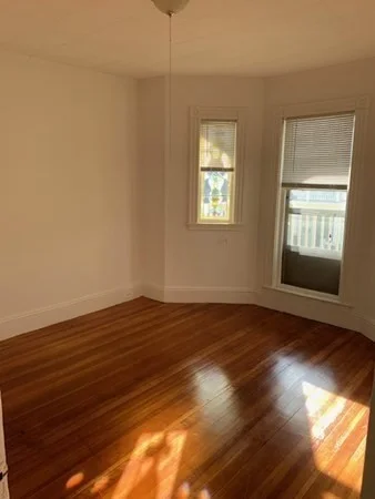 3 bed, 1 bath apartment for rent at 11 Taft St Unit 2, Dorchester — photo 5 of 20