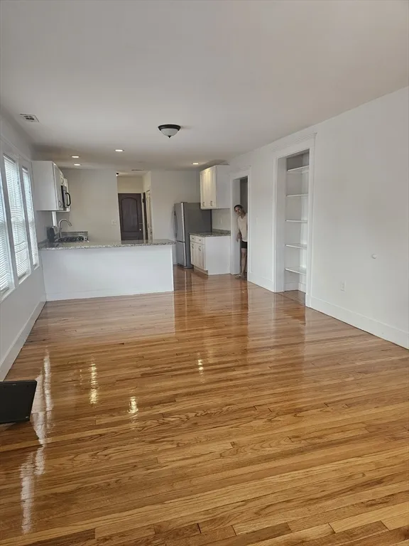 2 bed, 1 bath apartment for rent at 11 Tampa St Unit 2, Hyde Park — photo 4 of 17