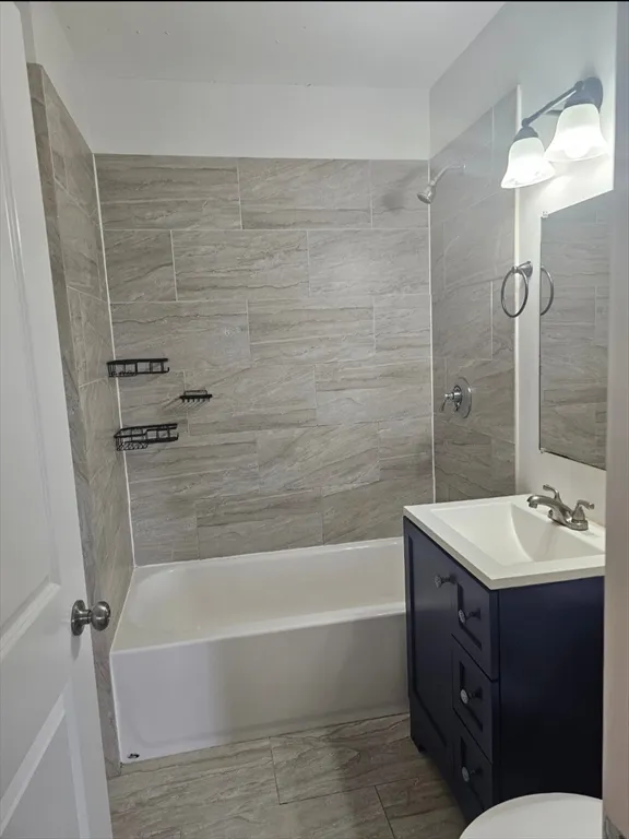 2 bed, 1 bath apartment for rent at 11 Tampa St Unit 2, Hyde Park — photo 8 of 17