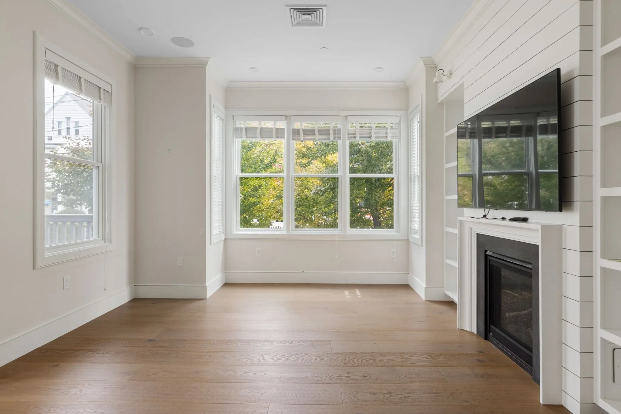 3 bed, 2 bath apartment for rent at 11 Tannery Brook Row Unit 1, Davis Square — photo 21 of 23
