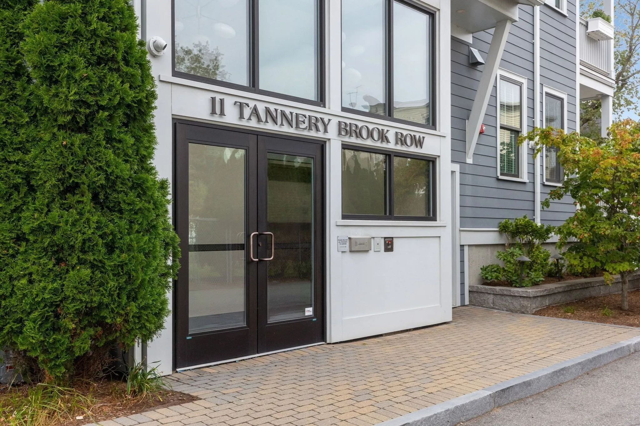 3 bed, 2 bath apartment for rent at 11 Tannery Brook Row Unit 1, Davis Square — photo 6 of 23