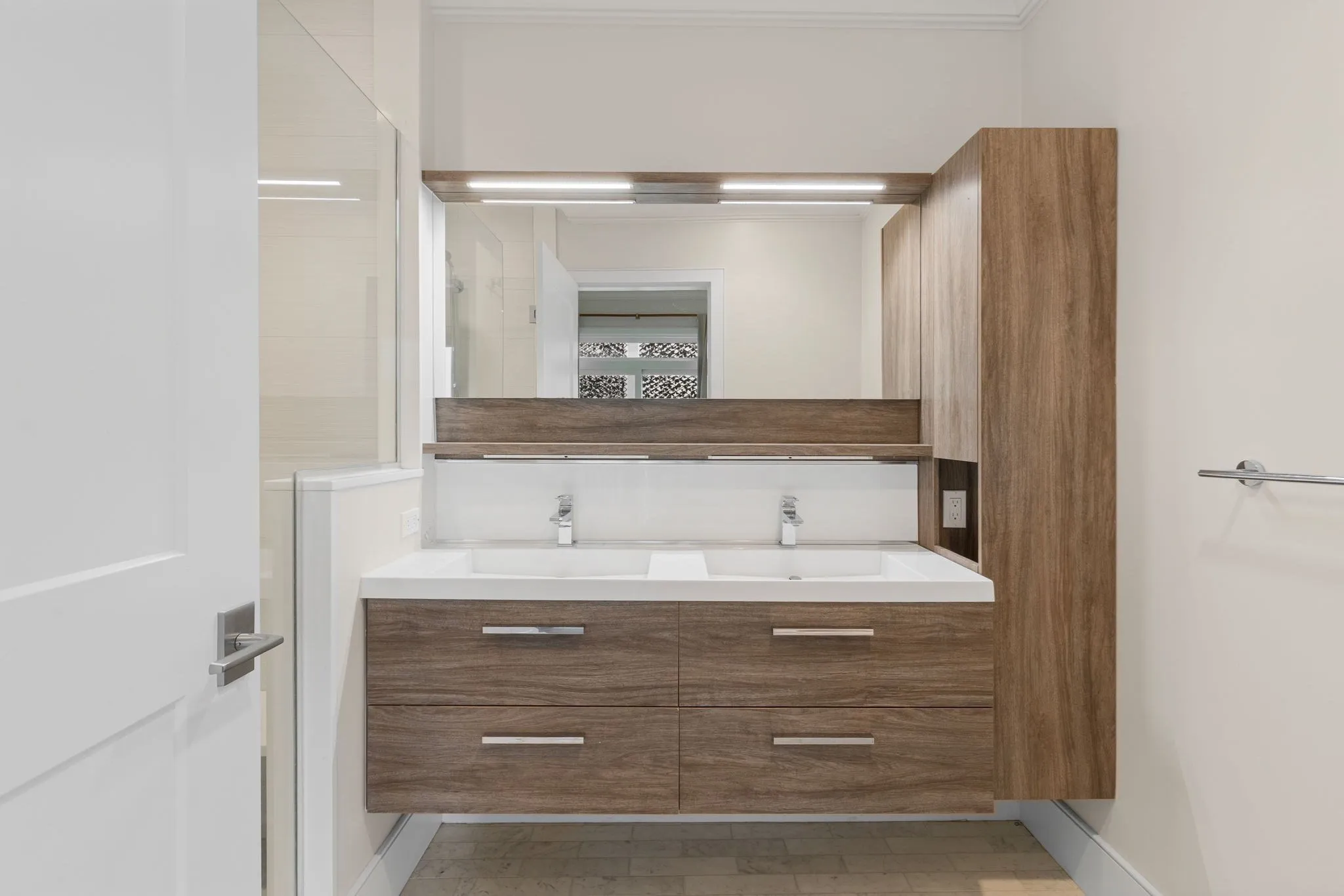 3 bed, 2 bath apartment for rent at 11 Tannery Brook Row Unit 1, Davis Square — photo 9 of 23