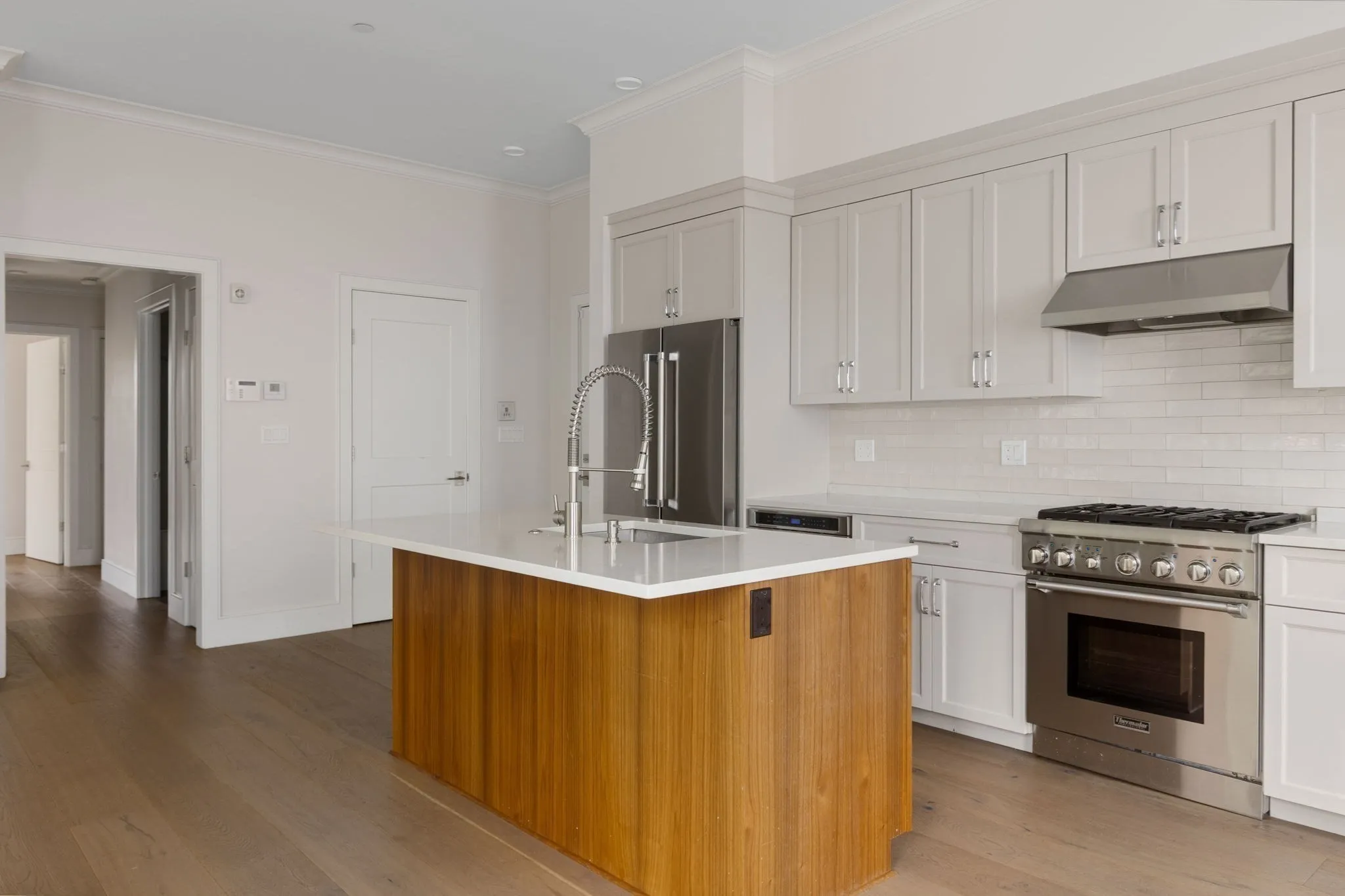 3 bed, 2 bath apartment for rent at 11 Tannery Brook Row Unit 1, Davis Square — photo 4 of 23