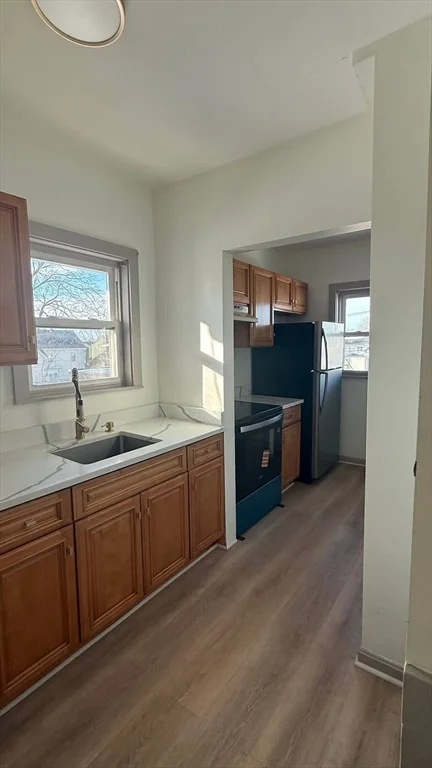 4 bed, 1 bath apartment for rent at 11 Taylor Ave Unit 2, Brockton — photo 6 of 11