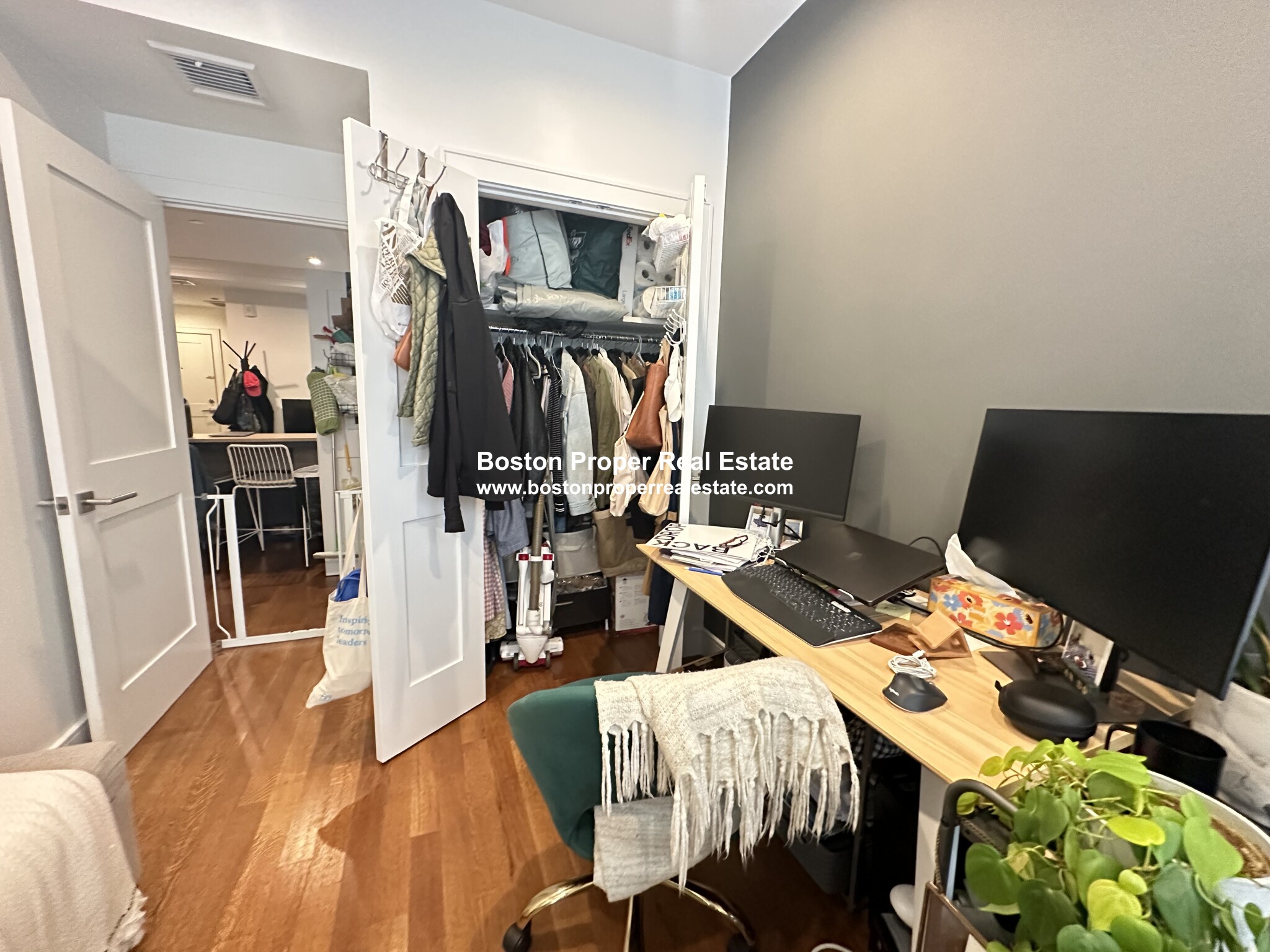 2 bed, 1 bath apartment for rent at 11 Temple St Unit 2a, Beacon Hill — photo 10 of 14