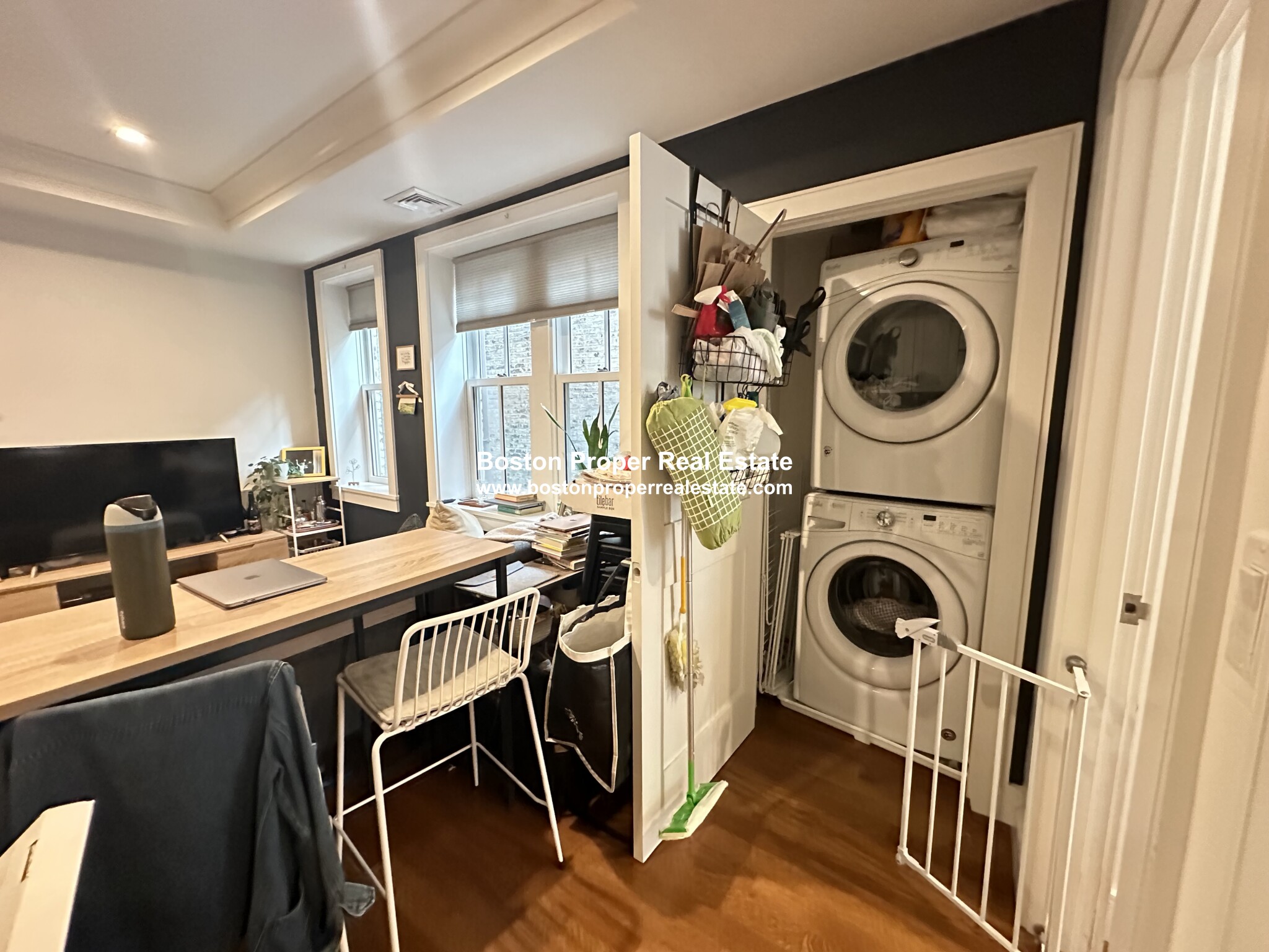 2 bed, 1 bath apartment for rent at 11 Temple St Unit 2a, Beacon Hill — photo 8 of 14