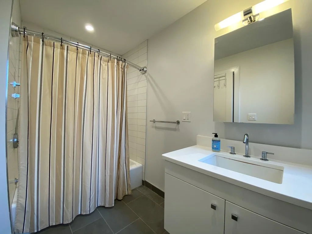 2 bed, 2 bath apartment for rent at 11 Temple St Unit 5, Beacon Hill — photo 10 of 12
