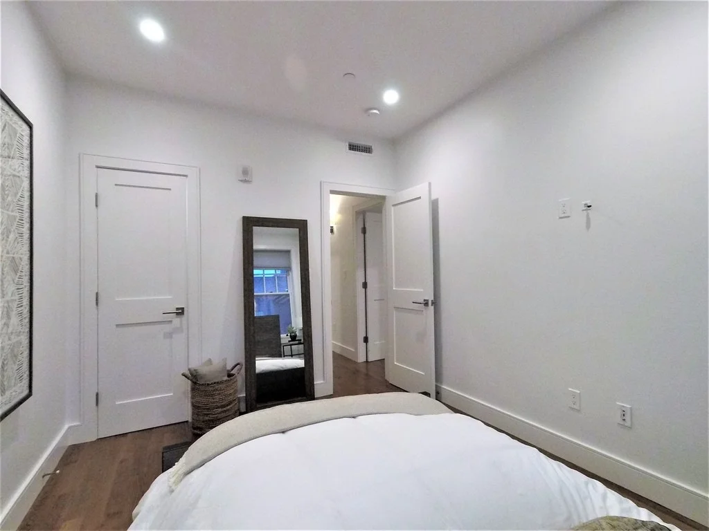 2 bed, 2 bath apartment for rent at 11 Temple St Unit 5, Beacon Hill — photo 8 of 12