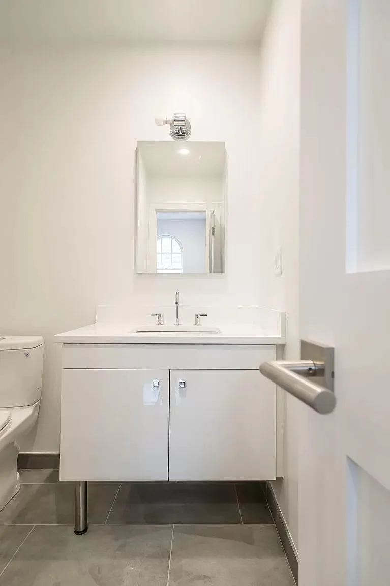 2 bed, 2 bath apartment for rent at 11 Temple St Unit 9, Beacon Hill — photo 4 of 14