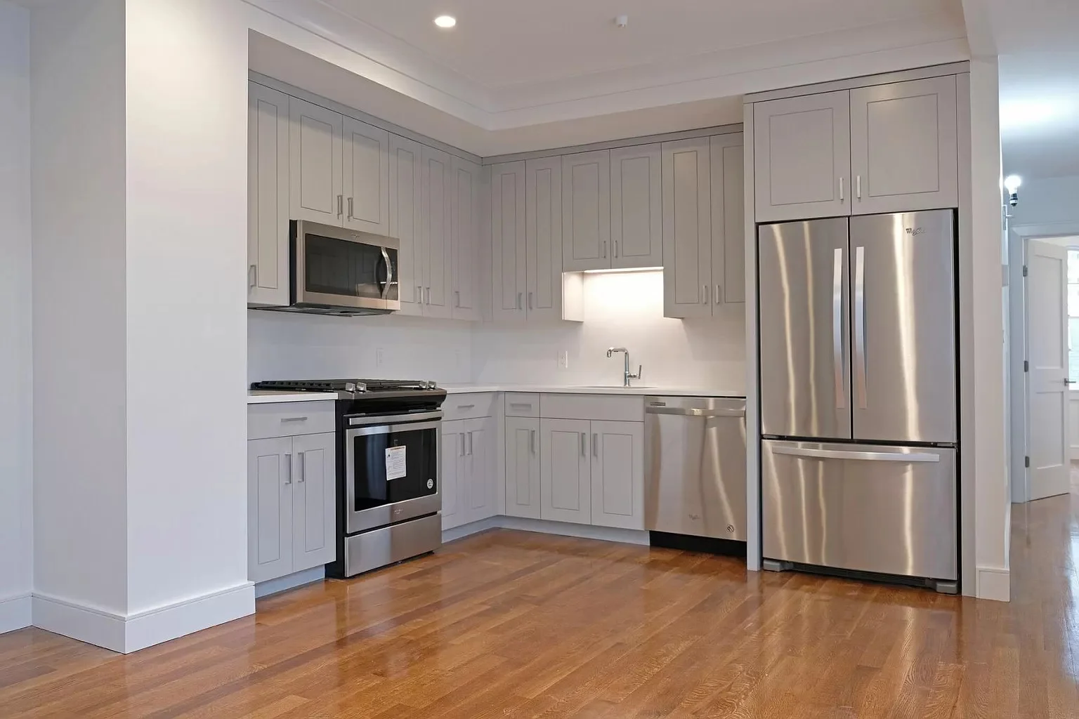2 bed, 2 bath apartment for rent at 11 Temple St Unit 9, Beacon Hill — photo 7 of 14